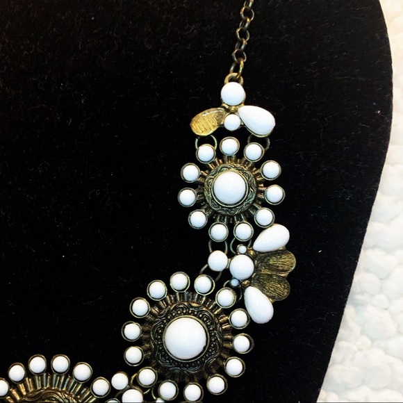 White and Gold Statement Necklace - Picture 2 of 5
